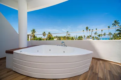 Master King Bedroom